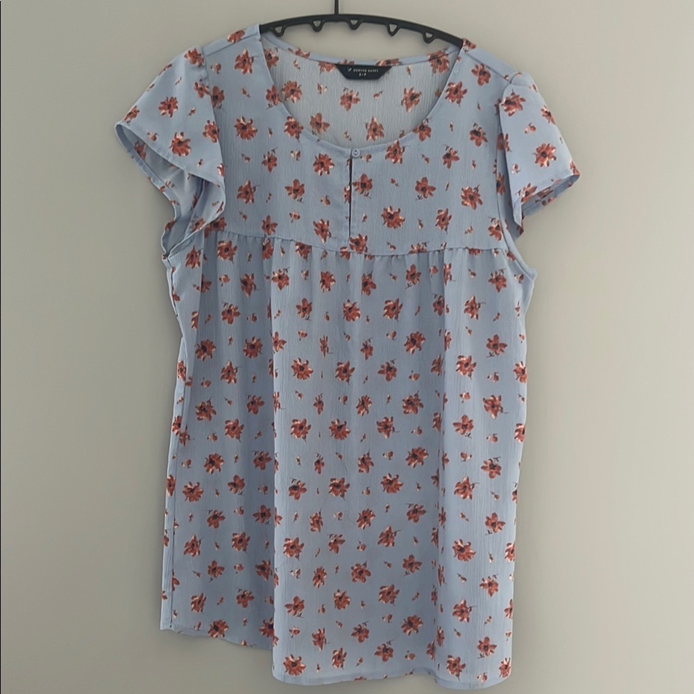 Denver Hayes Floral Blue Top Size Small